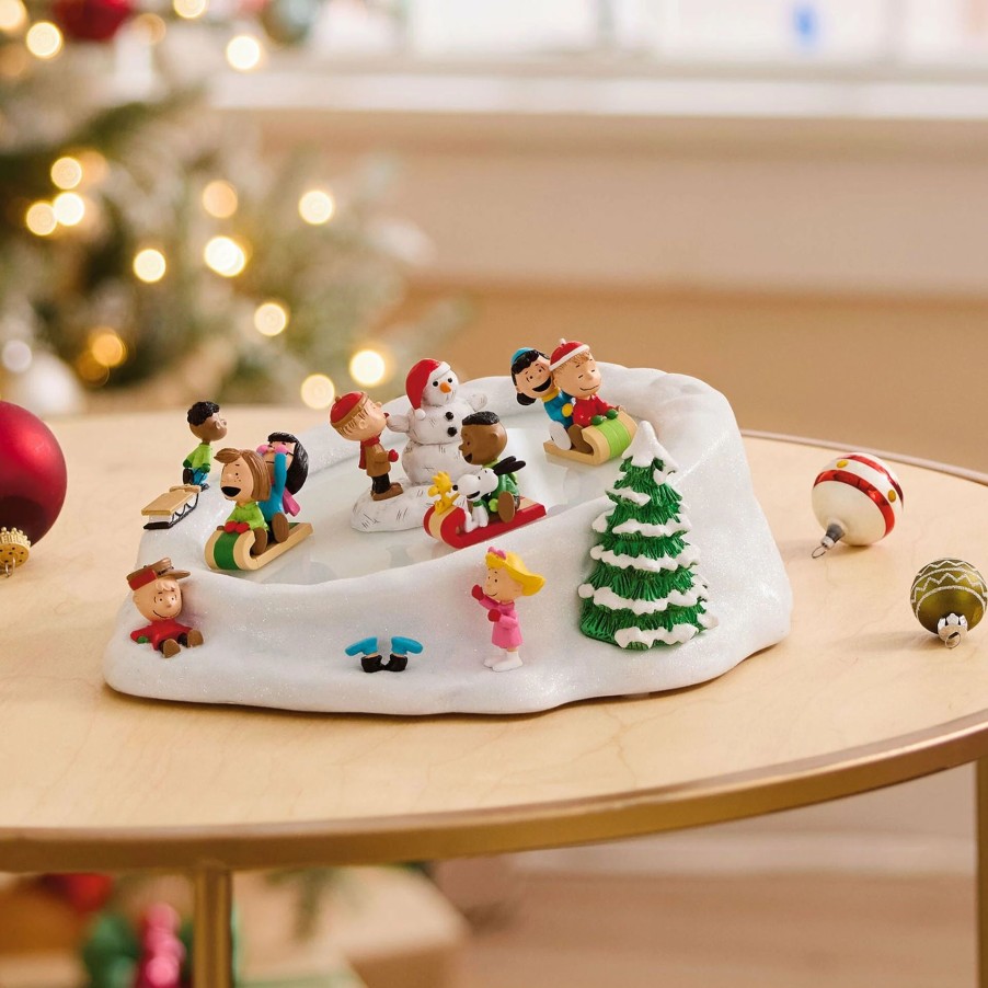 Collectibles Figurines * | Hallmark Peanuts Gang Sledding Musical Tabletop Figurine With Motion